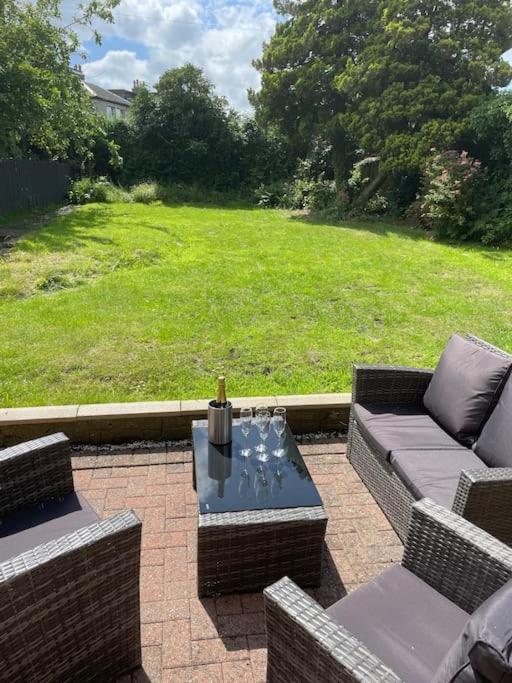 Fantastic Home In Brightons, Falkirk. Polmont Екстер'єр фото