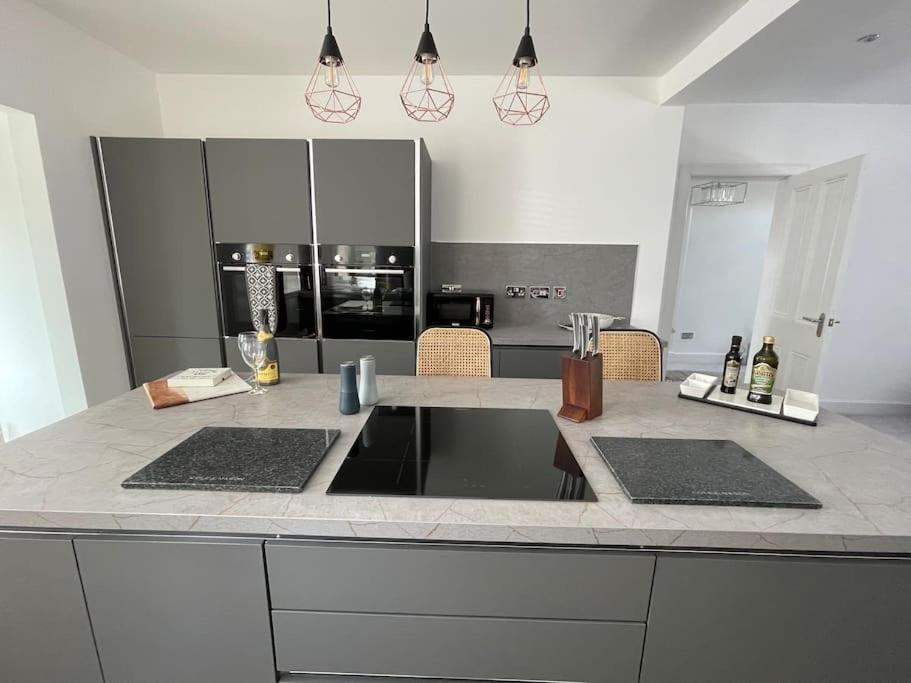 Fantastic Home In Brightons, Falkirk. Polmont Екстер'єр фото
