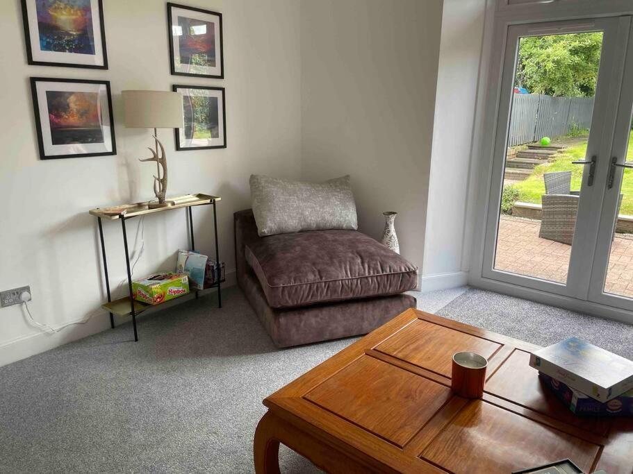 Fantastic Home In Brightons, Falkirk. Polmont Екстер'єр фото