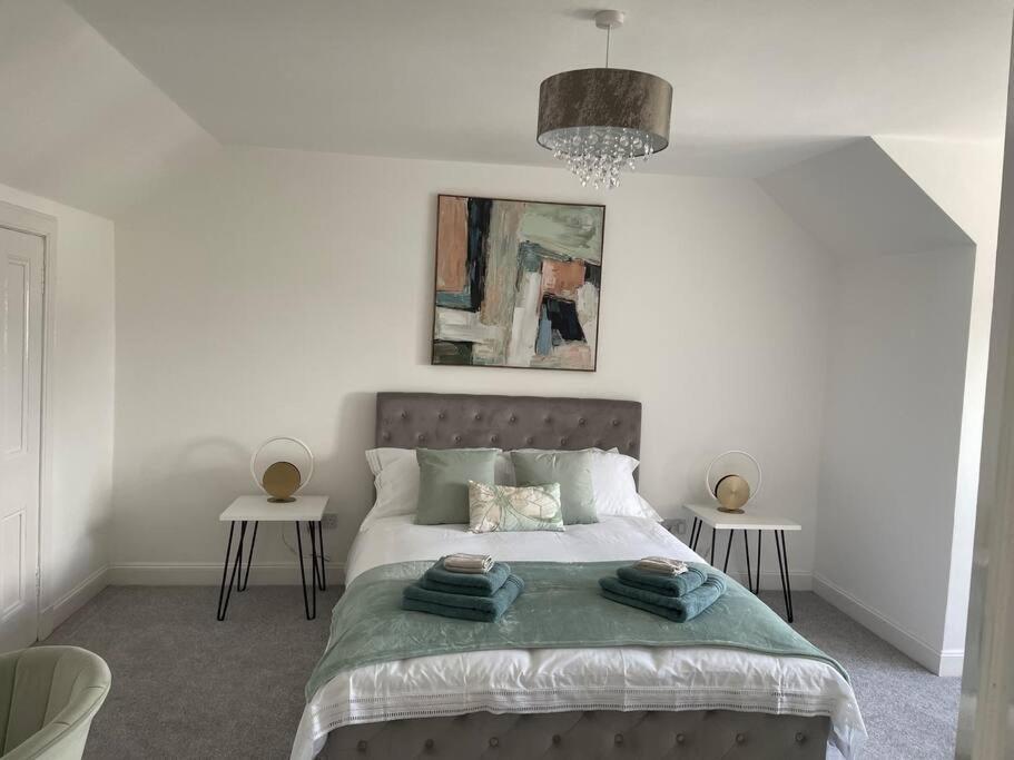 Fantastic Home In Brightons, Falkirk. Polmont Екстер'єр фото