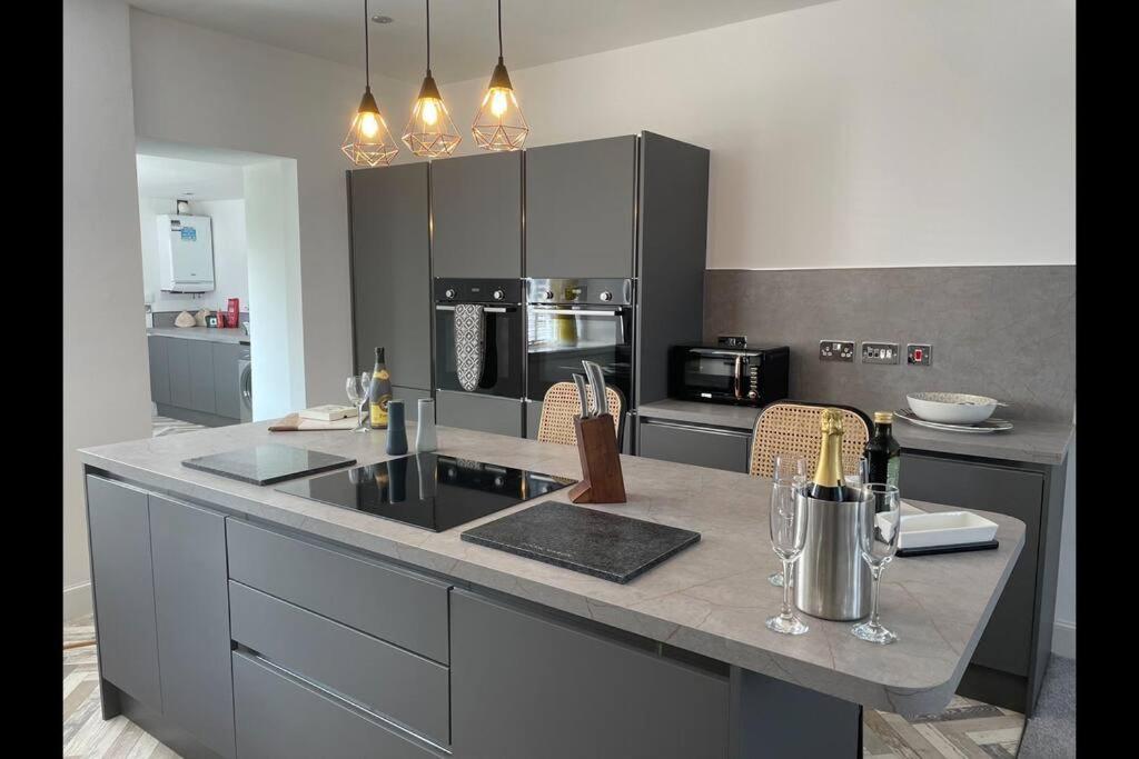 Fantastic Home In Brightons, Falkirk. Polmont Екстер'єр фото